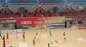 足球曝英超豪门盯上天才中卫，报价或破纪录